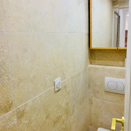 Apartment Garden 2 Bedroom 2 Bathroom Appartamento *